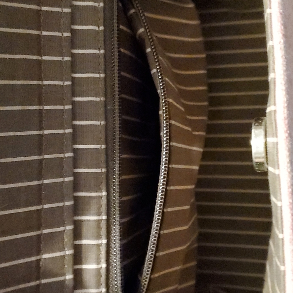 Kate Spade purse (Sold) - Picture 6 of 6